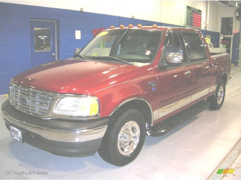 2002 F150 XLT SuperCrew - Toreador Red Metallic / Medium Graphite photo #5
