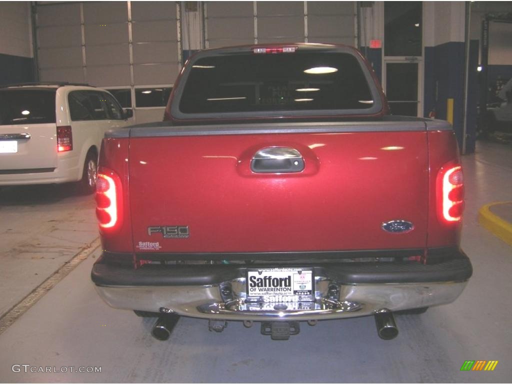 2002 F150 XLT SuperCrew - Toreador Red Metallic / Medium Graphite photo #12