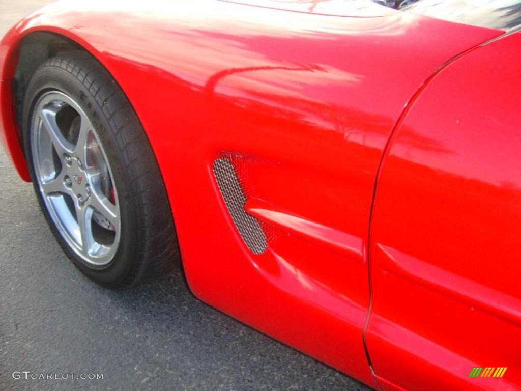 Torch Red 2002 Chevrolet Corvette Coupe Exterior Photo #41699627