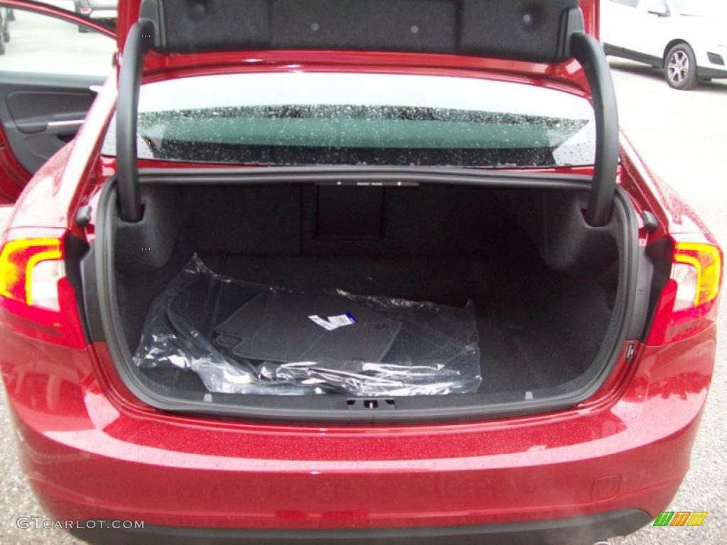 2011 Volvo S60 T6 AWD Trunk Photo #41703454