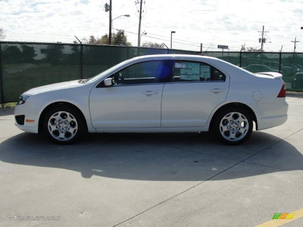 2011 Fusion SE - White Platinum Tri-Coat / Camel photo #6