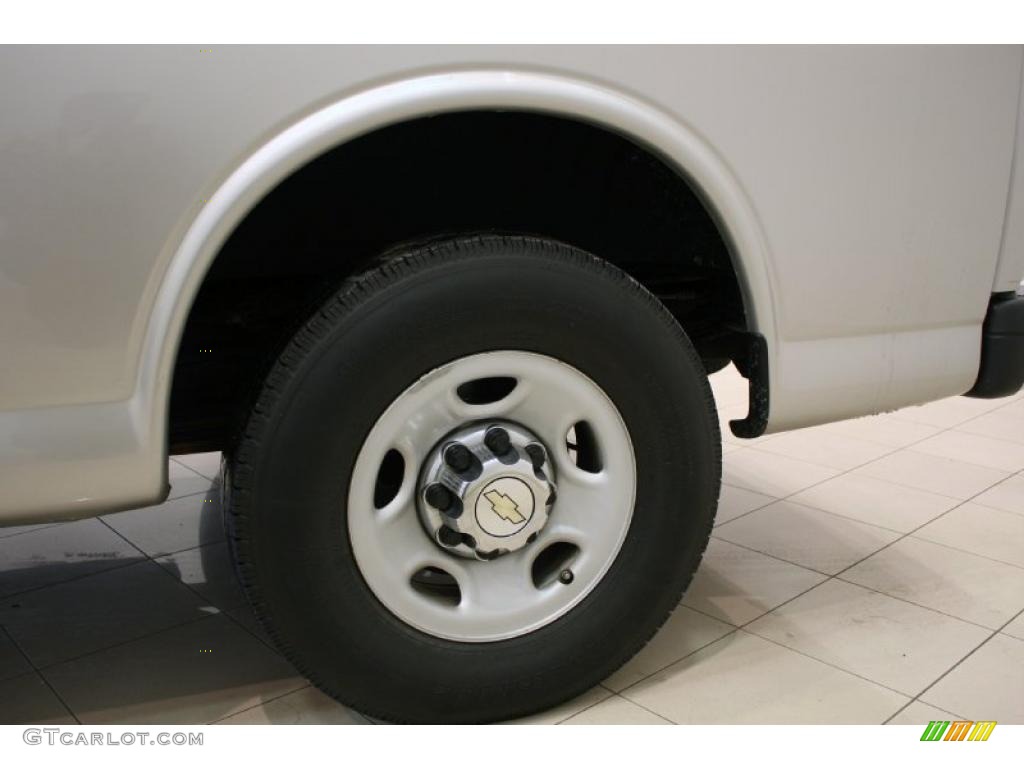 2008 Chevrolet Express EXT LS 3500 Passenger Van Wheel Photo #41704942