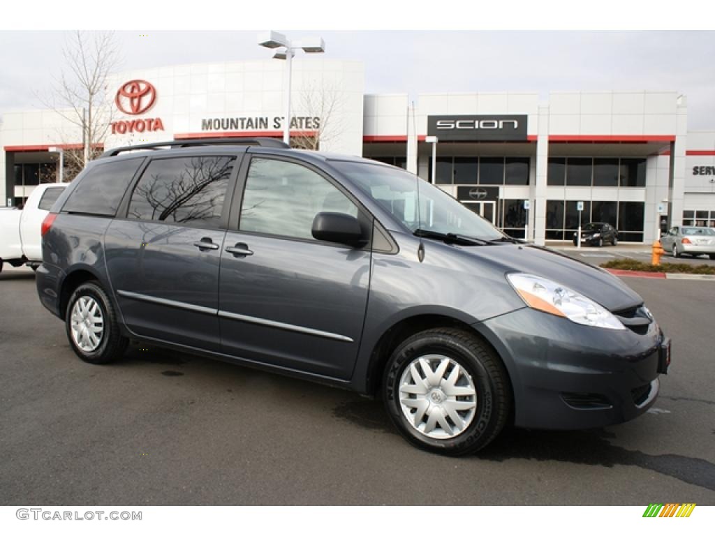 Slate Metallic Toyota Sienna