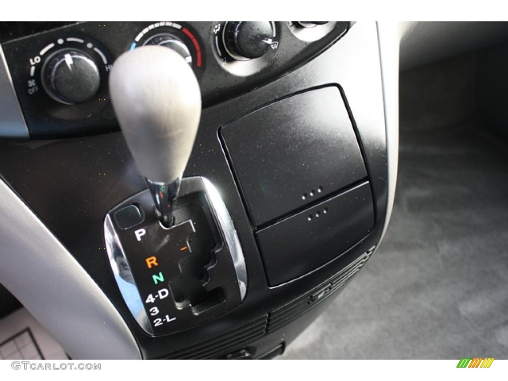 2008 Sienna LE - Slate Metallic / Stone photo #21