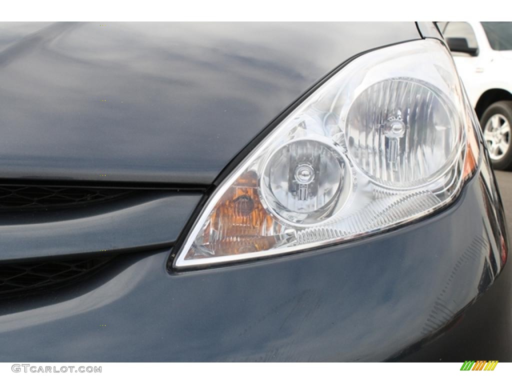 2008 Sienna LE - Slate Metallic / Stone photo #31