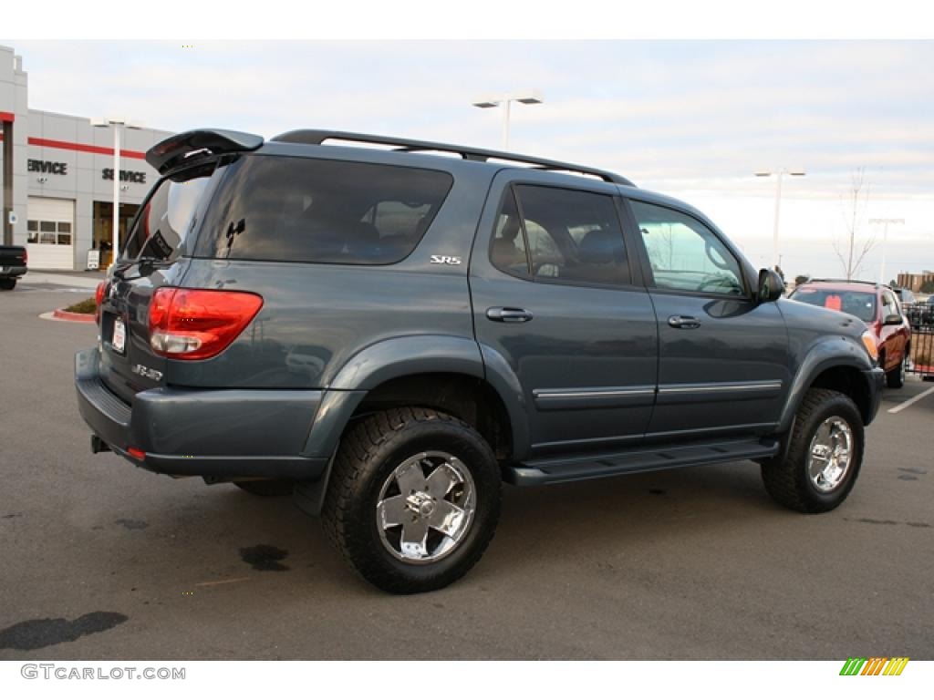 2005 Sequoia SR5 4WD - Blue Steel Metallic / Light Charcoal photo #2