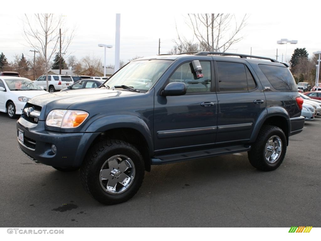 2005 Sequoia SR5 4WD - Blue Steel Metallic / Light Charcoal photo #5