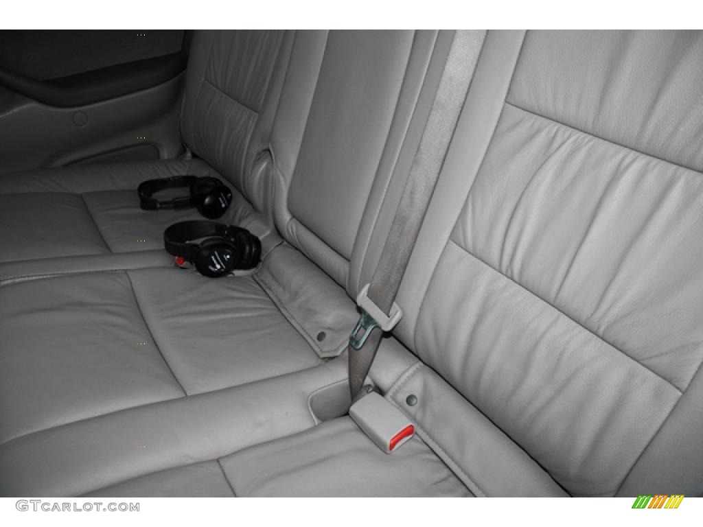 2005 Sequoia SR5 4WD - Blue Steel Metallic / Light Charcoal photo #13