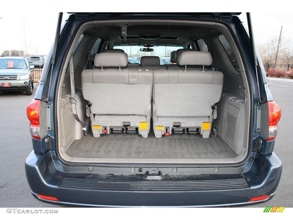 2005 Toyota Sequoia SR5 4WD Trunk Photo #41707734