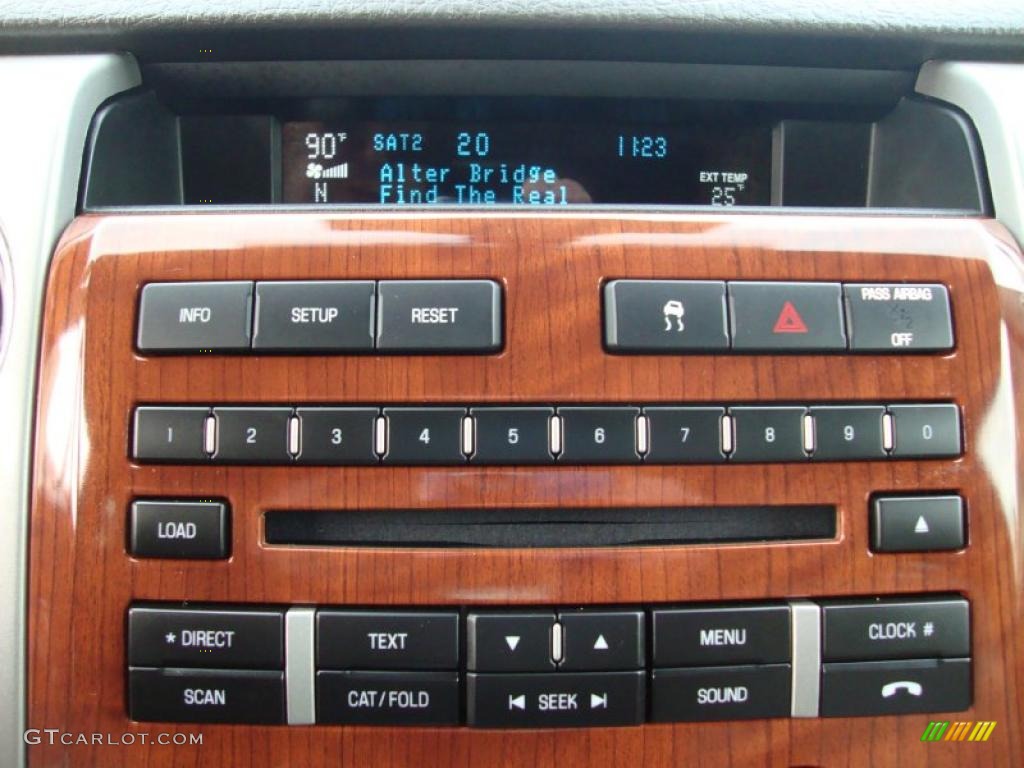2010 Ford F150 Lariat SuperCrew 4x4 Controls Photo #41708883