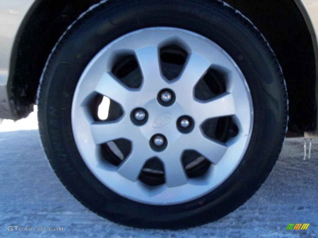 2003 Kia Rio Sedan Wheel Photo #41709142