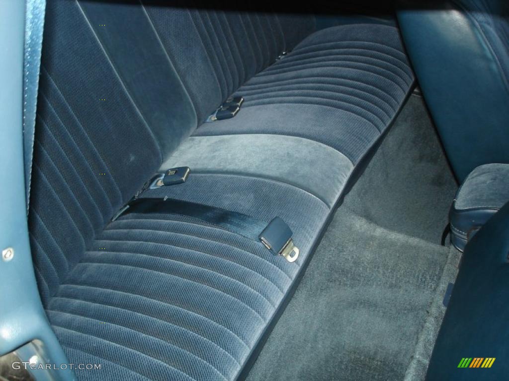 Dark Blue Interior 1986 Oldsmobile Cutlass Supreme Coupe Photo #41712142