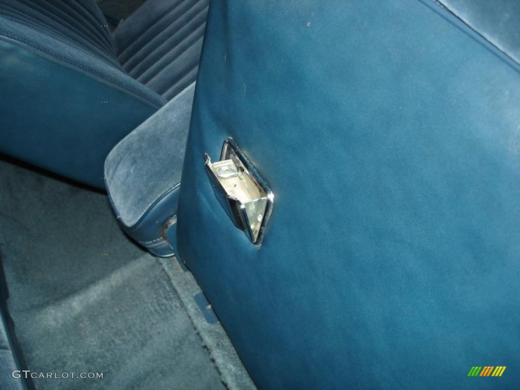 1986 Cutlass Supreme Coupe - Dark Blue Metallic / Dark Blue photo #10