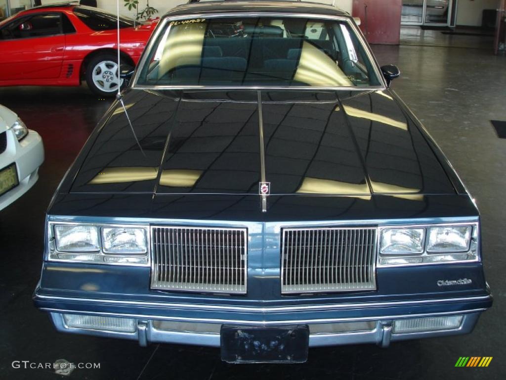 1986 Cutlass Supreme Coupe - Dark Blue Metallic / Dark Blue photo #24