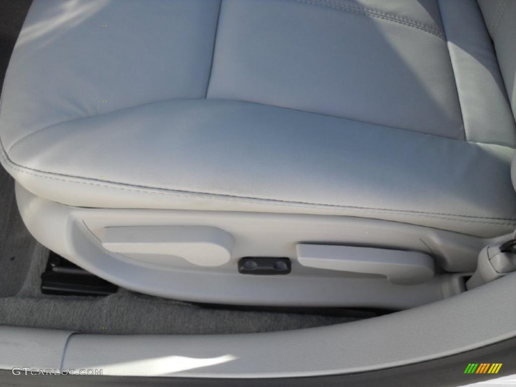 2011 Impala LT - Summit White / Gray photo #8