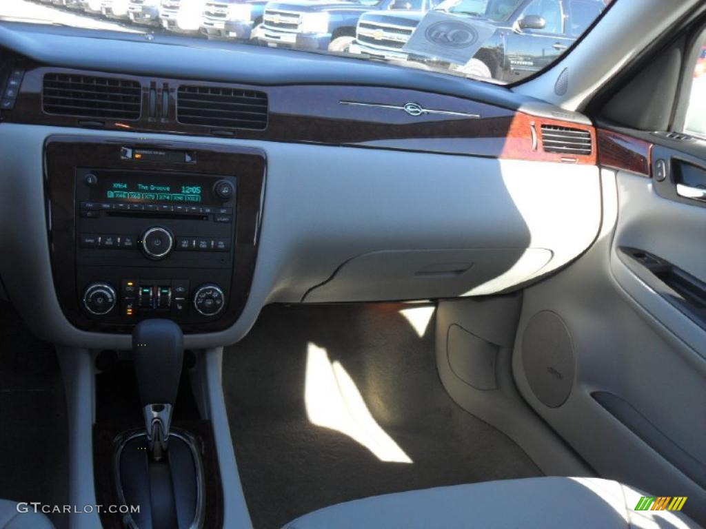 2011 Impala LT - Summit White / Gray photo #16