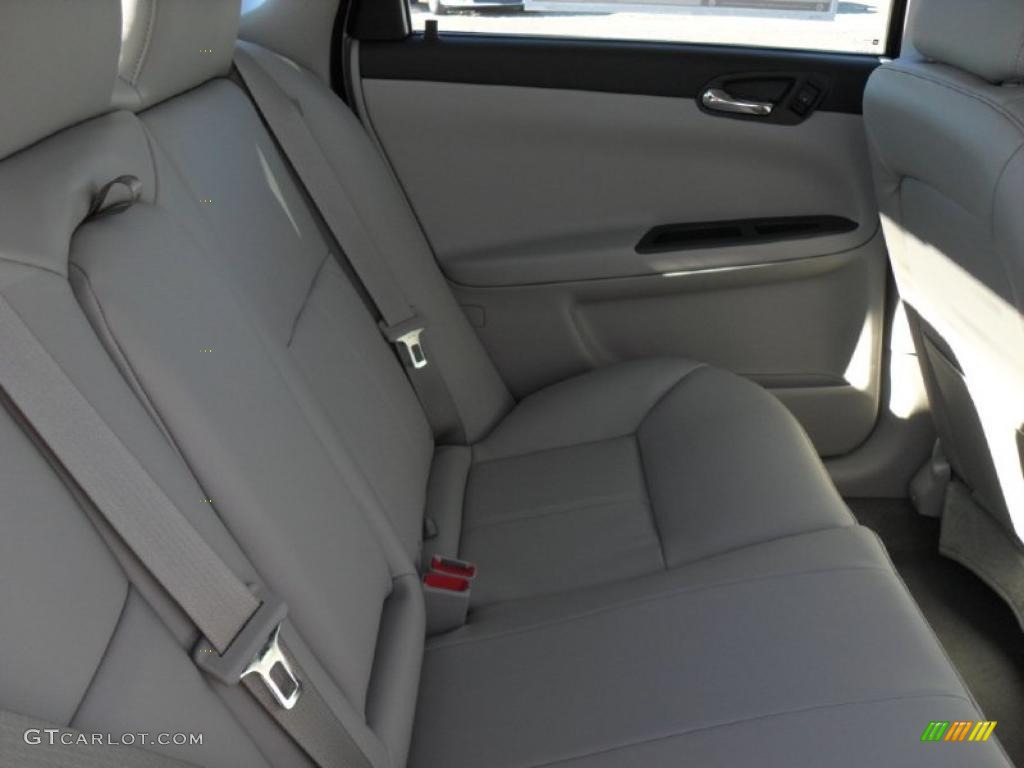2011 Impala LT - Summit White / Gray photo #18