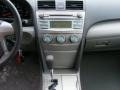 Black - Camry LE Photo No. 18