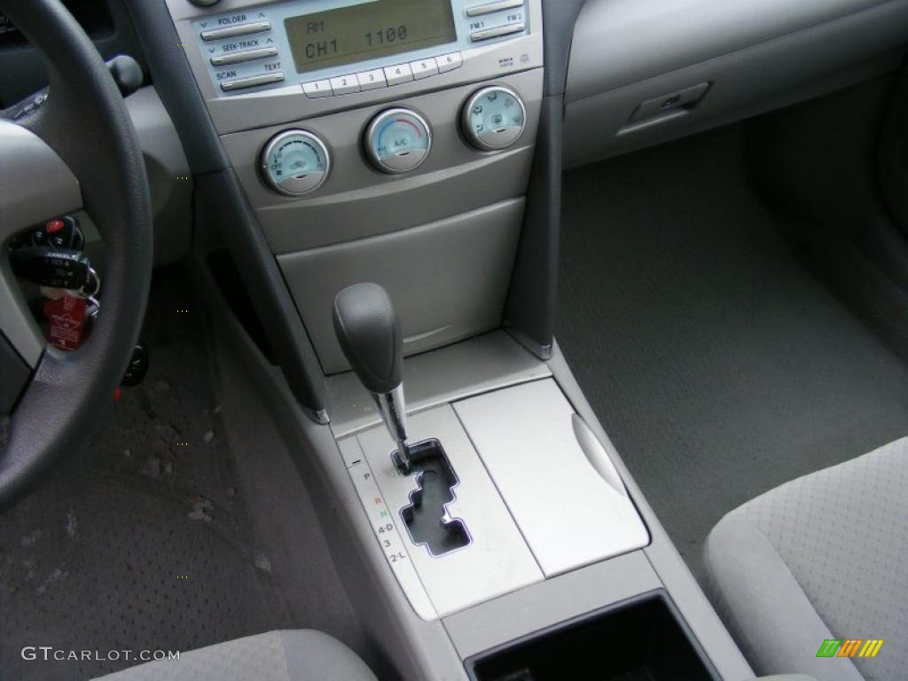 2008 Camry LE - Black / Ash photo #21