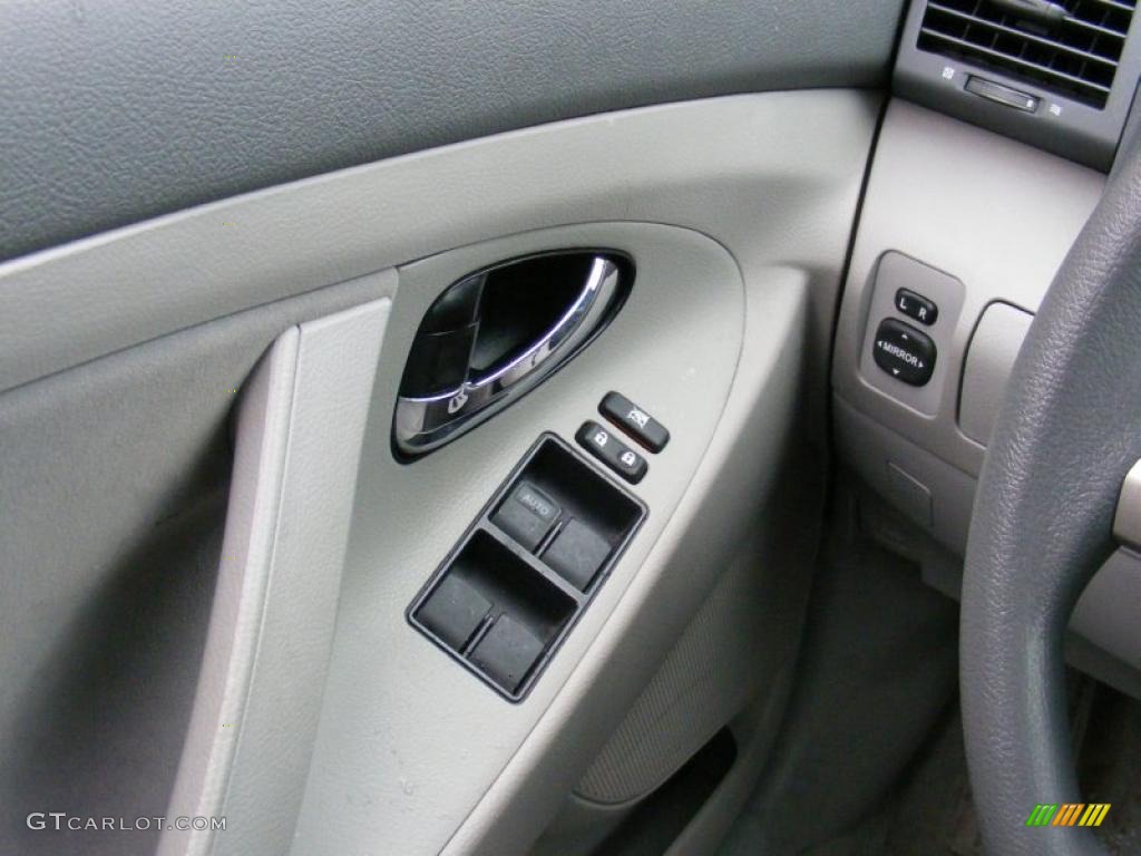 2008 Camry LE - Black / Ash photo #22