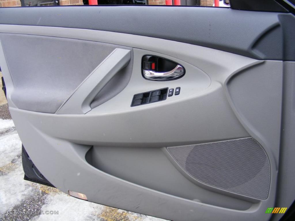 2008 Camry LE - Black / Ash photo #23