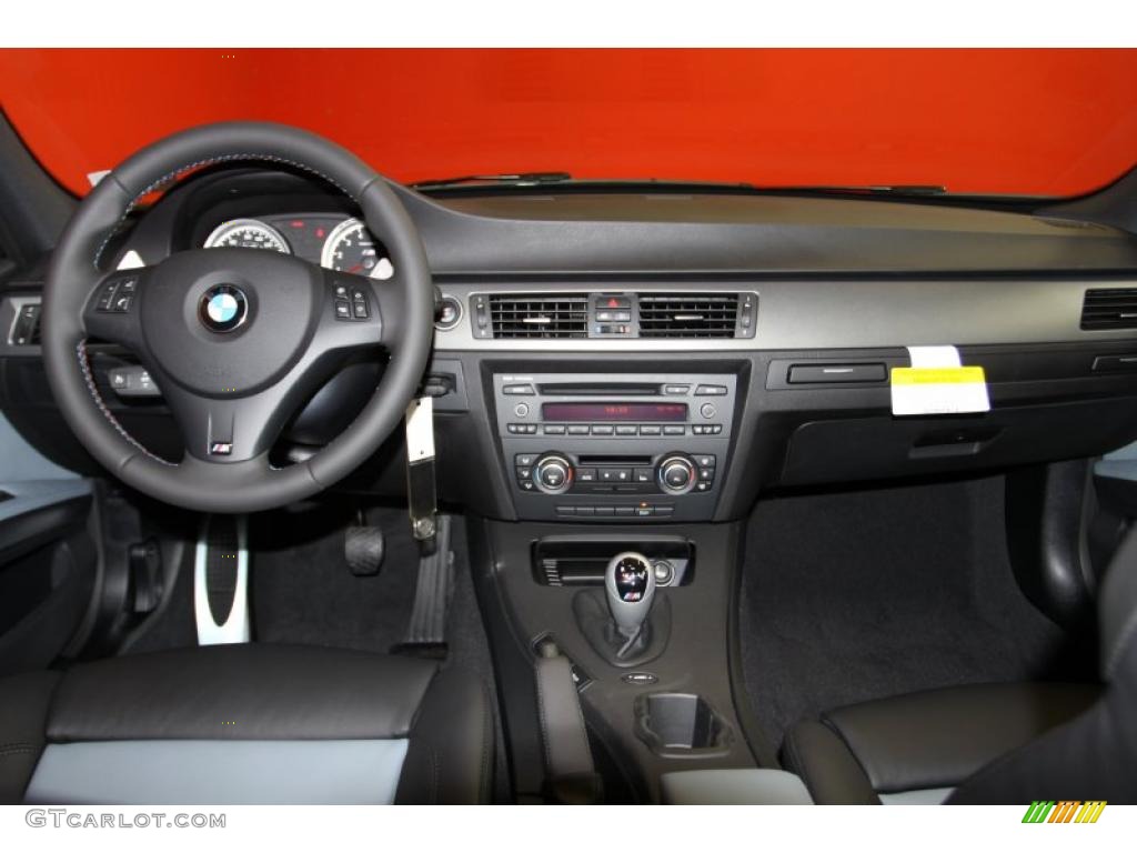 2011 BMW M3 Sedan Palladium Silver/Black Dashboard Photo #41717014