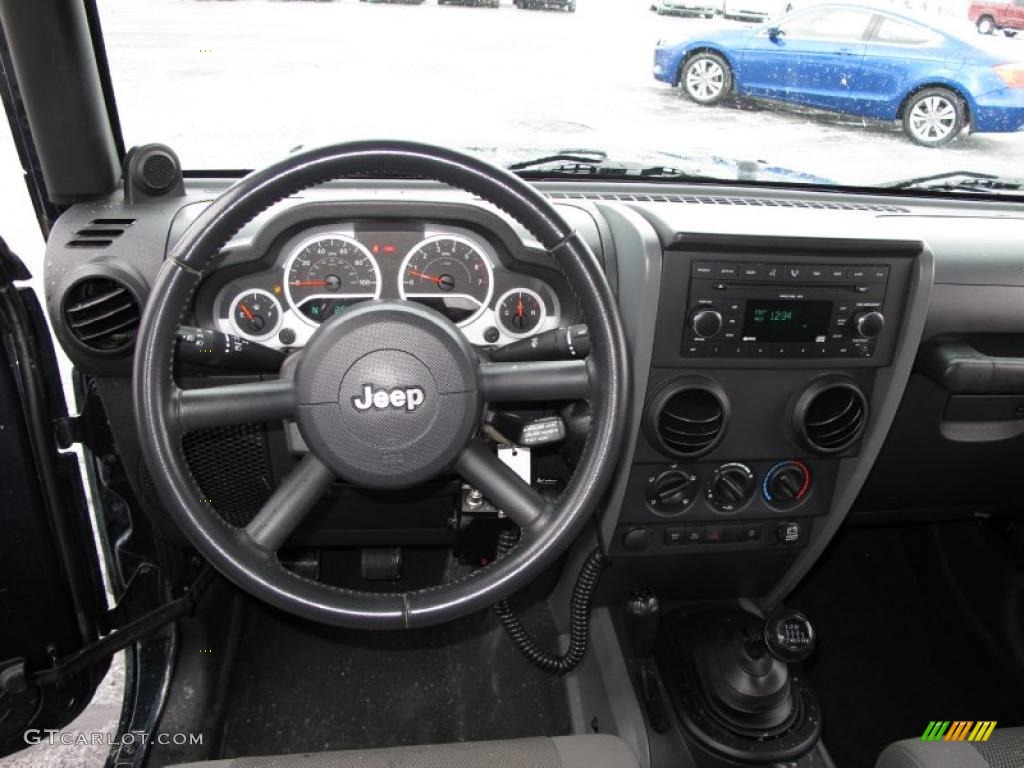 2007 Jeep Wrangler Rubicon 4x4 Dashboard Photos