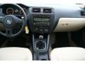 Cornsilk Beige 2011 Volkswagen Jetta SE Sedan Dashboard