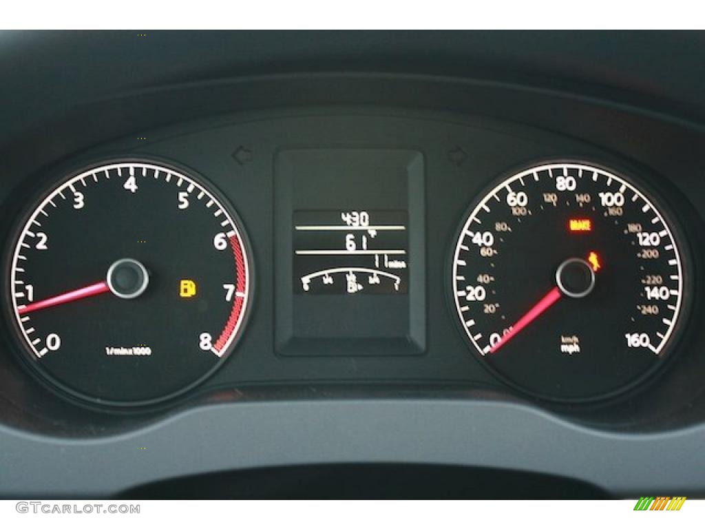 2011 Volkswagen Jetta SE Sedan Gauges Photo #41726959