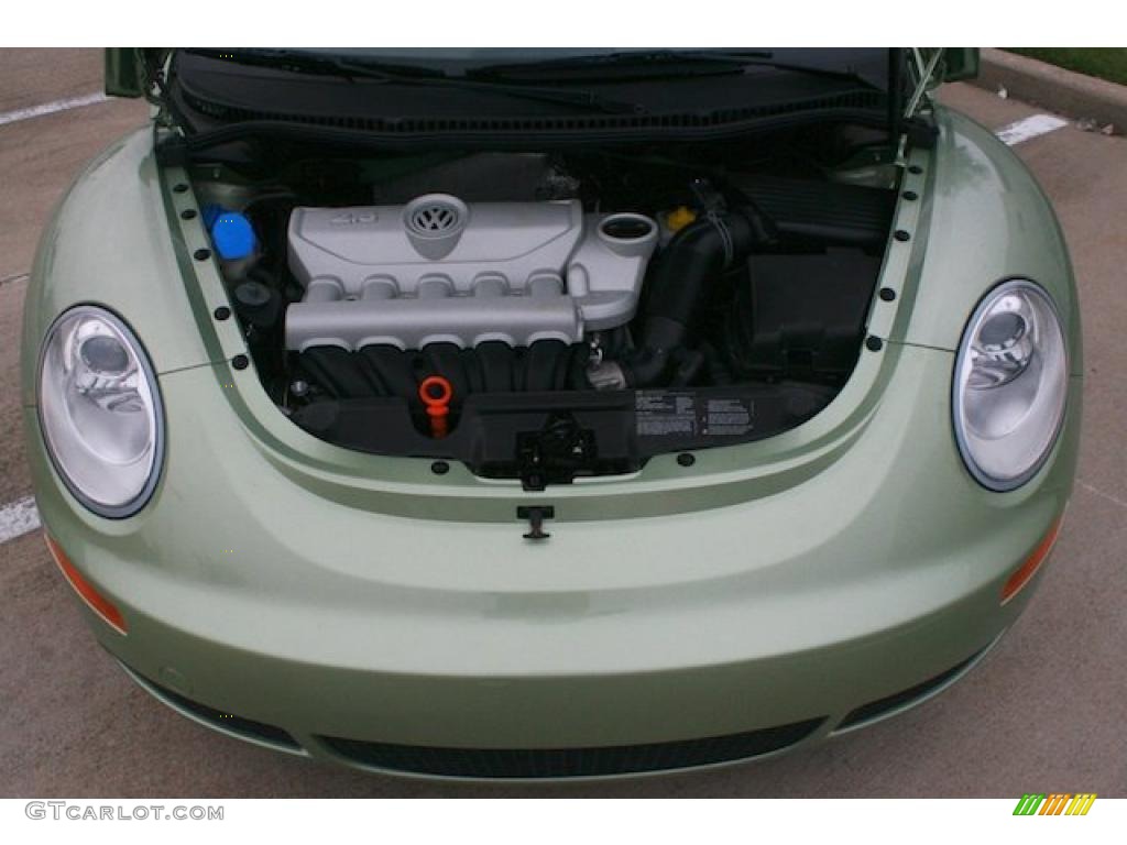 2008 Volkswagen New Beetle SE Convertible 2.5L DOHC 20V 5 Cylinder Engine Photo #41727837