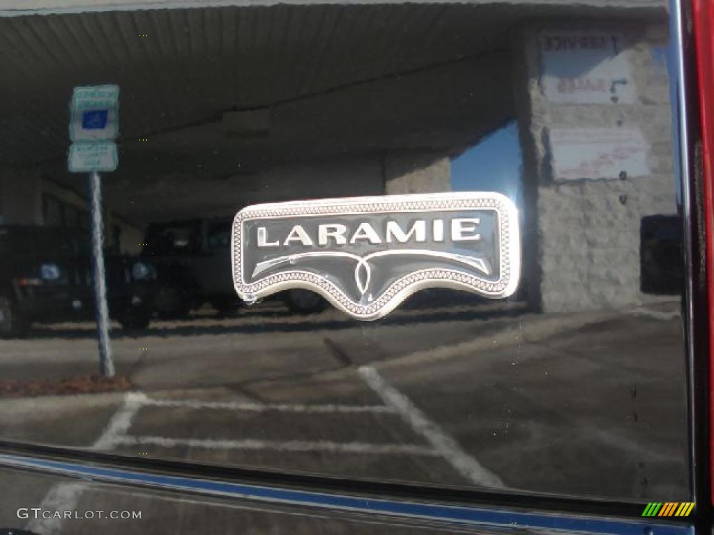 2004 Ram 1500 Laramie Quad Cab - Black / Dark Slate Gray photo #30
