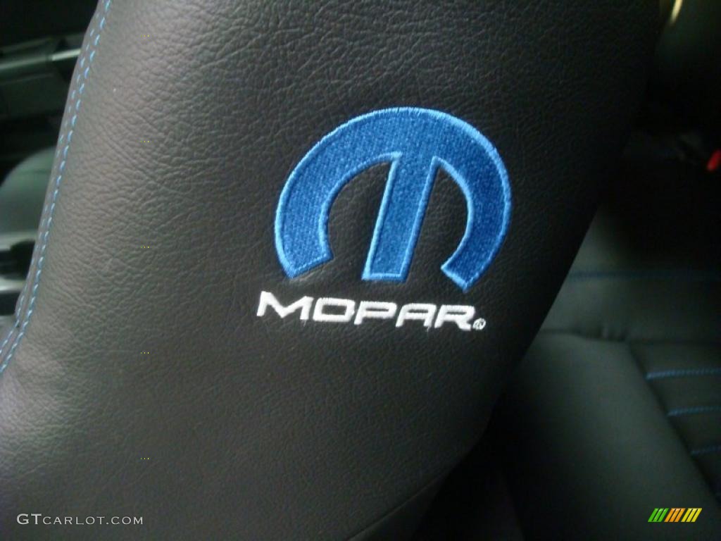 2010 Dodge Challenger R/T Mopar '10 Marks and Logos Photo #41729595