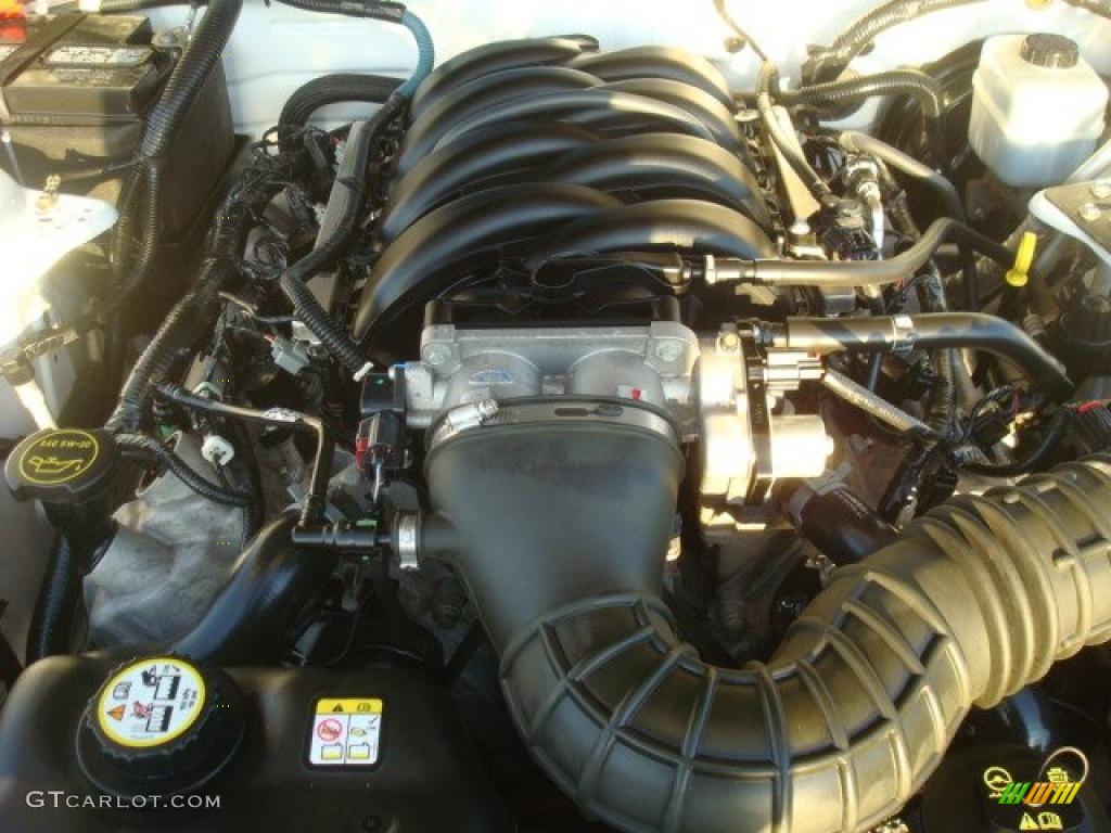 2006 Ford Mustang GT Premium Coupe 4.6 Liter SOHC 24-Valve VVT V8 Engine Photo #41730999