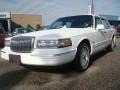 1997 Performance White Lincoln Town Car Signature  photo #1