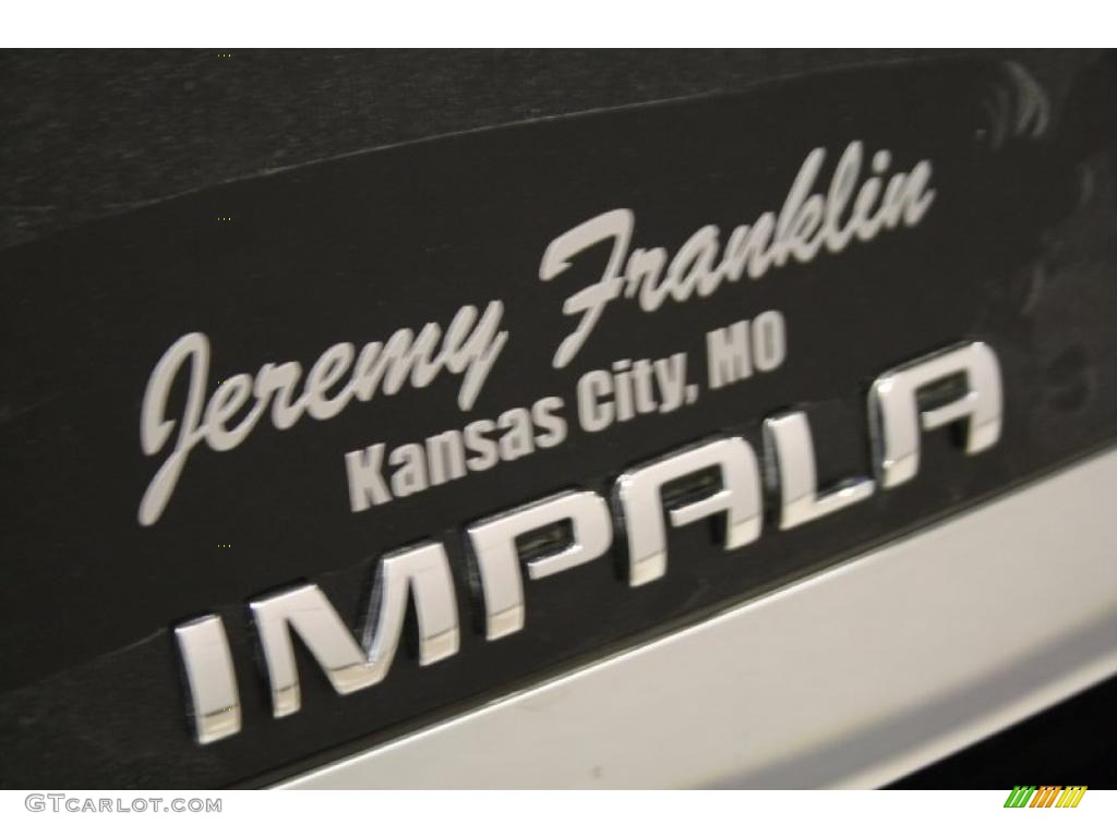 2010 Impala LS - Black / Gray photo #36