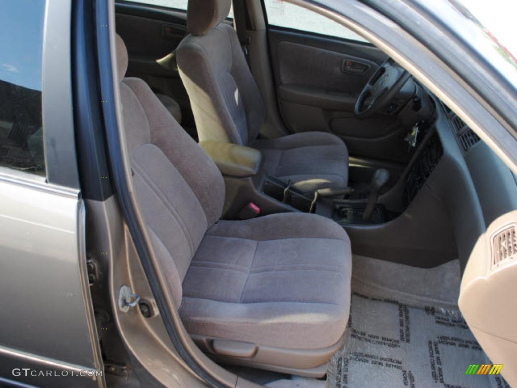 1999 Camry LE V6 - Cashmere Beige Metallic / Oak photo #17