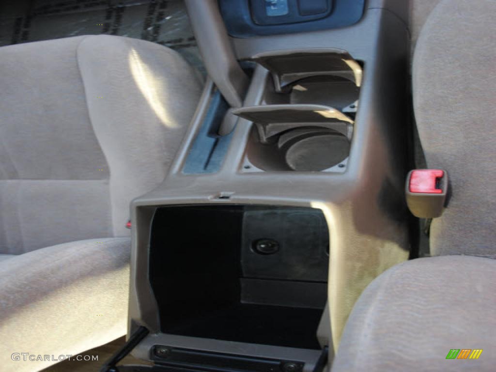 1999 Camry LE V6 - Cashmere Beige Metallic / Oak photo #18