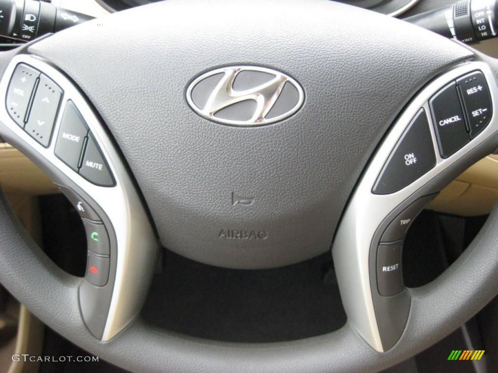 2011 Hyundai Elantra GLS Controls Photo #41741126