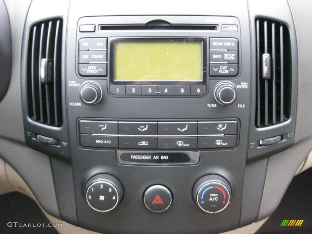2011 Hyundai Elantra Touring GLS Controls Photo #41741510