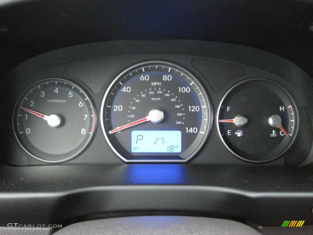 2011 Hyundai Santa Fe SE Gauges Photo #41741914