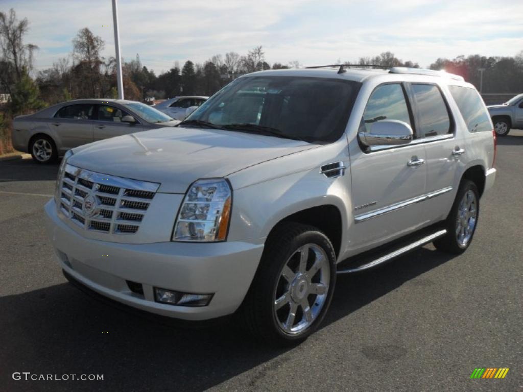 2011 Escalade Luxury AWD - White Diamond Tricoat / Cashmere/Cocoa photo #1