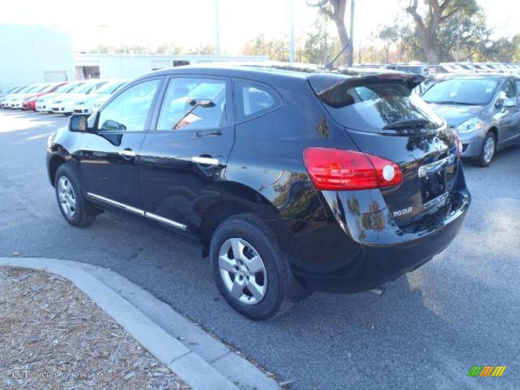 2011 Rogue S - Wicked Black / Black photo #3
