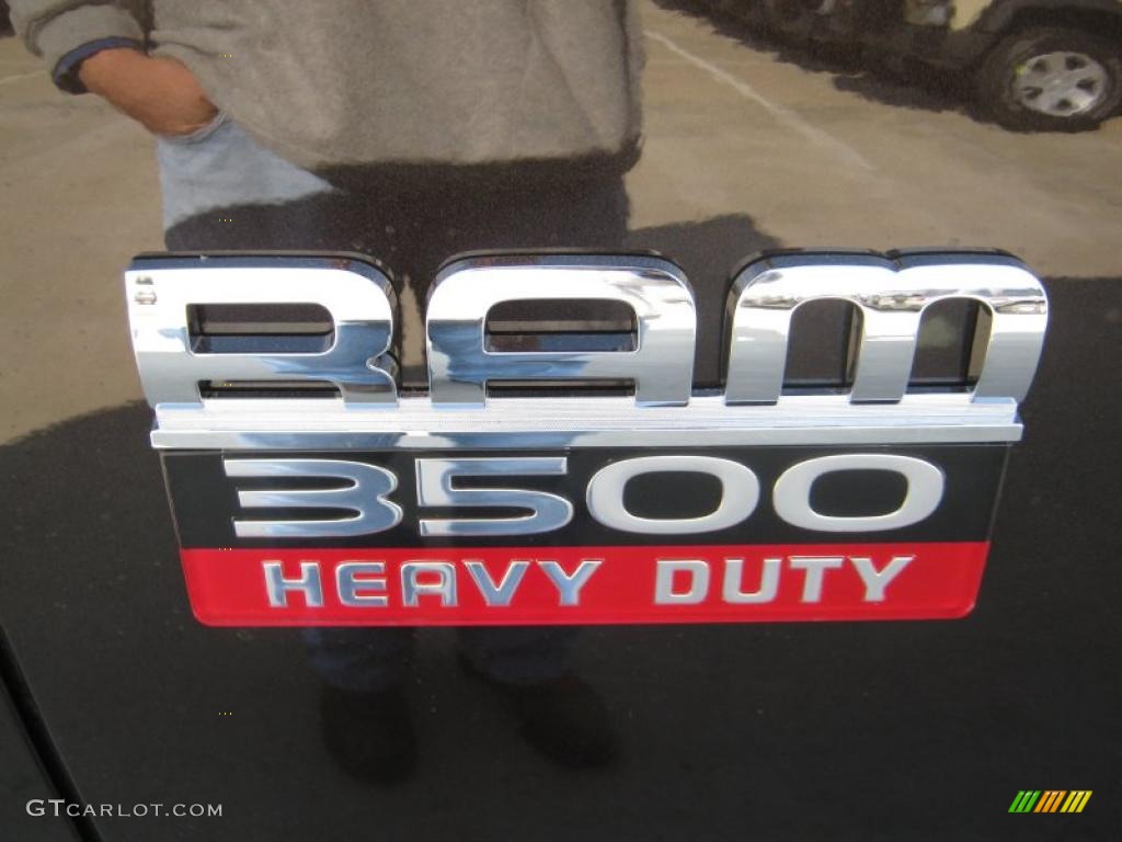 2011 Ram 3500 HD ST Crew Cab 4x4 Dually - Rugged Brown Pearl / Dark Slate Gray/Medium Graystone photo #28