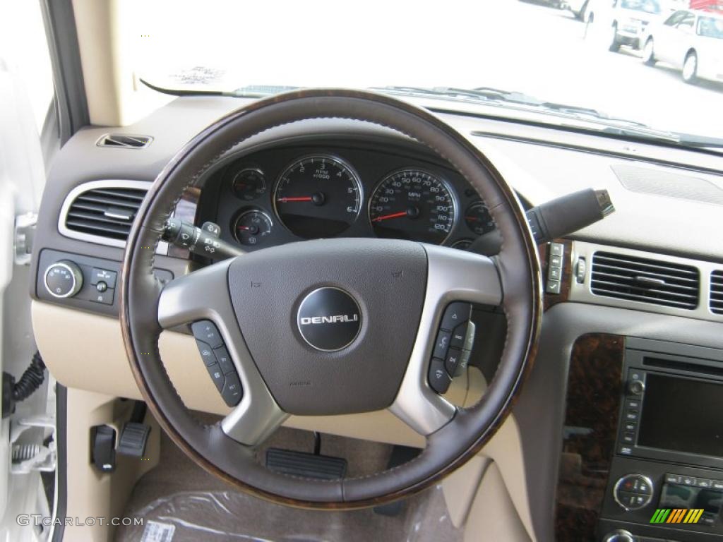 2011 GMC Yukon Denali Cocoa/Light Cashmere Steering Wheel Photo #41747655