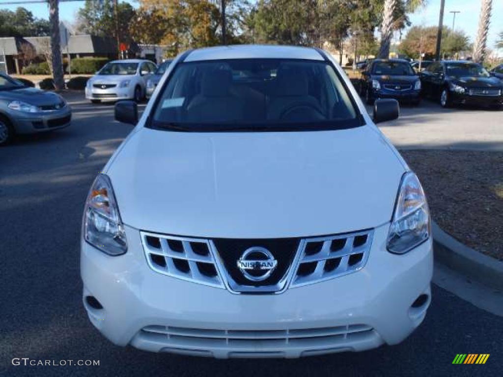 2011 Rogue S - Pearl White / Gray photo #2