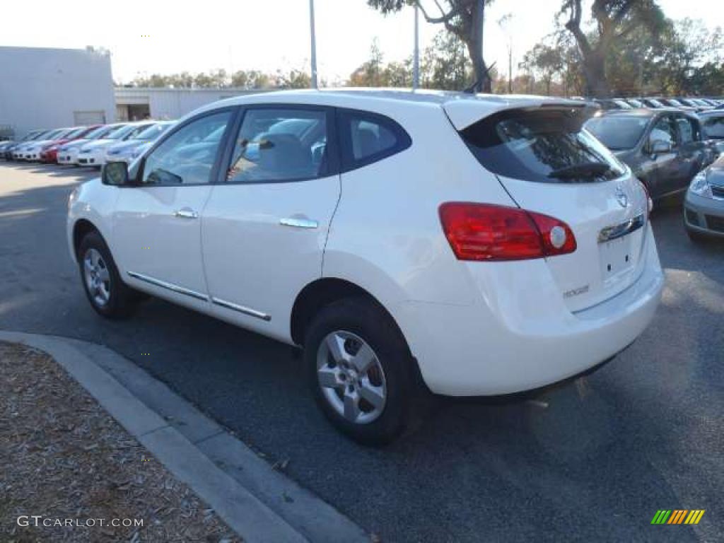 2011 Rogue S - Pearl White / Gray photo #3