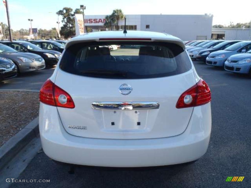 2011 Rogue S - Pearl White / Gray photo #4