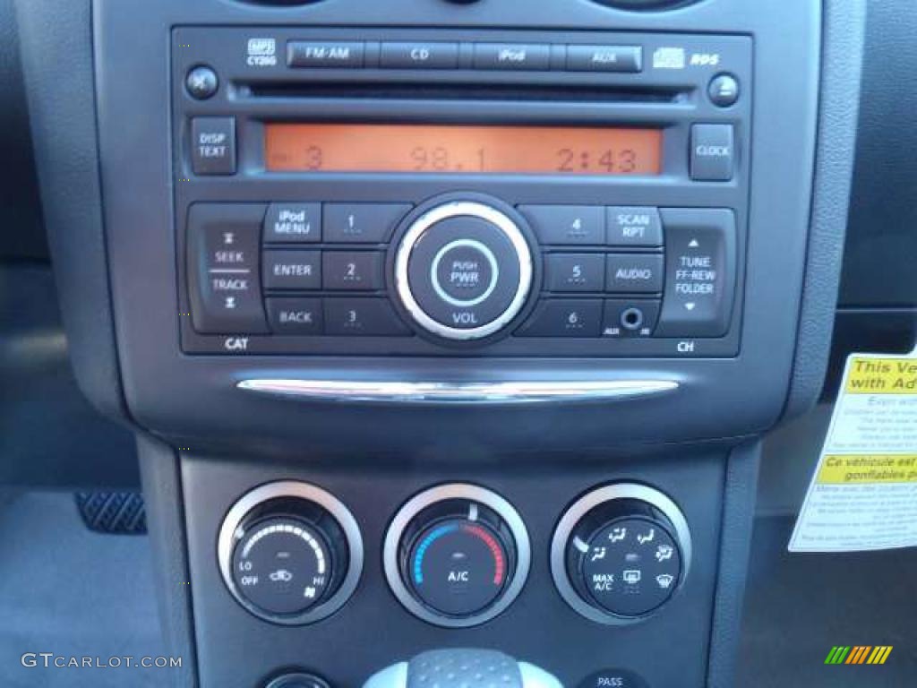 2011 Rogue S - Pearl White / Gray photo #9