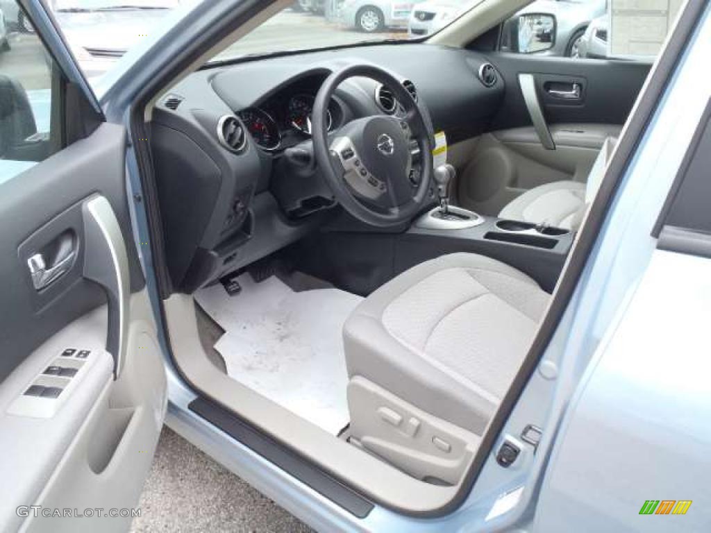Gray Interior 2011 Nissan Rogue SV Photo #41748155