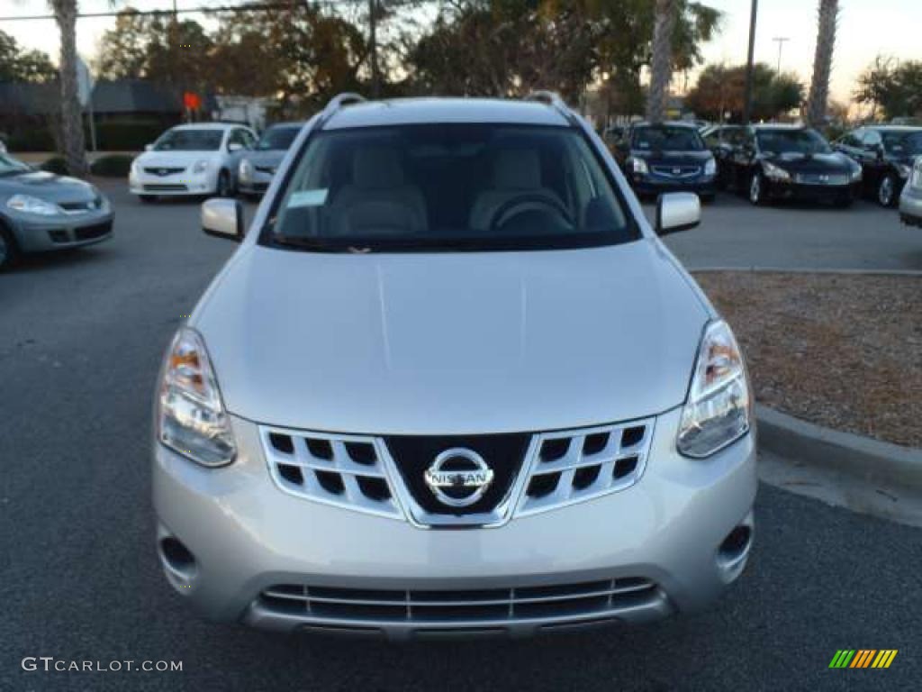 2011 Rogue SV - Silver Ice Metallic / Gray photo #2